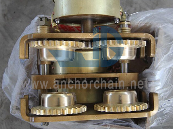 Kerekan Rantai Perunggu Aluminium Bukti Ledakan