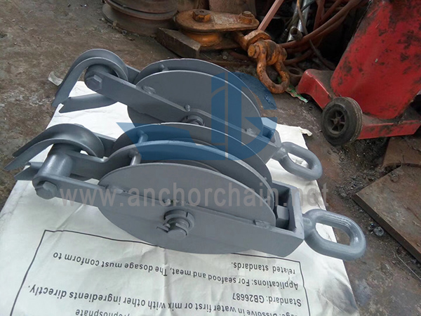 JIS F3419 Mengirimkan Steel Guy Blocks With Swivels For Fiber Rope