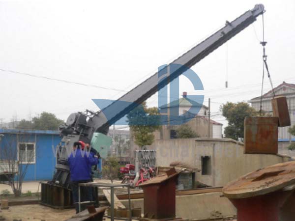Liferaft Slewing Listrik Lengan Tunggal Davit