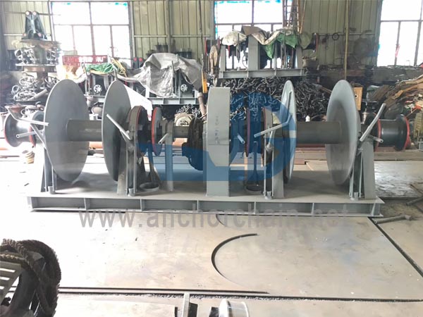 Tipe Simetris El Combined Windlass Mooring Winch